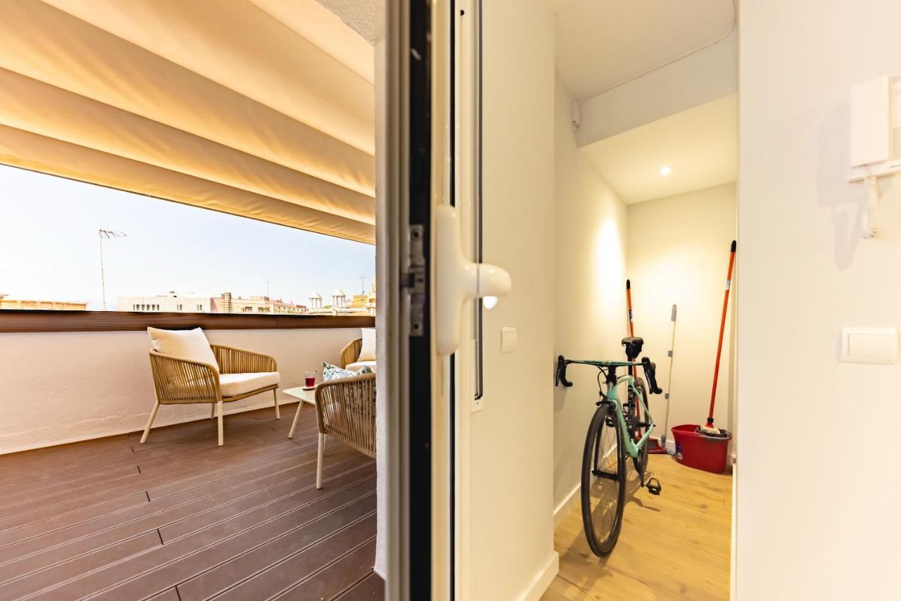 Апартаменты Bravissimo Eiximenis, With Beautiful Terrace And Views Жирона Экстерьер фото